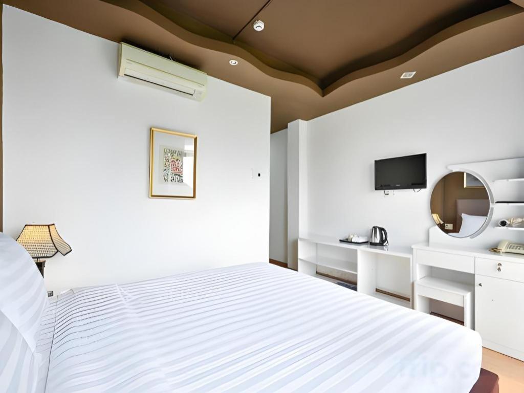 The Noble Swan Wood Park Hotel Ho Chi Minh-staden Exteriör bild