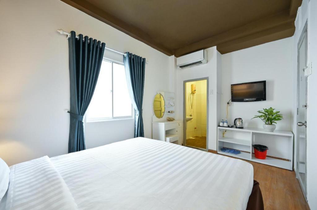 The Noble Swan Wood Park Hotel Ho Chi Minh-staden Exteriör bild